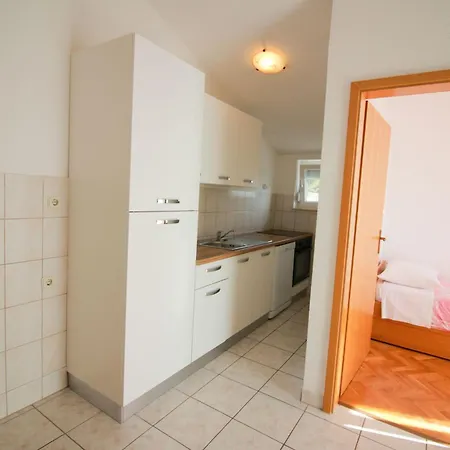Apartment Antun
