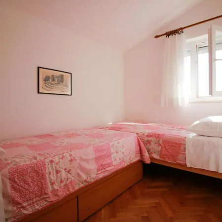 Apartment Antun *